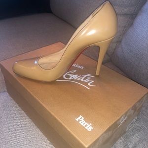 Louboutin décolleté 868